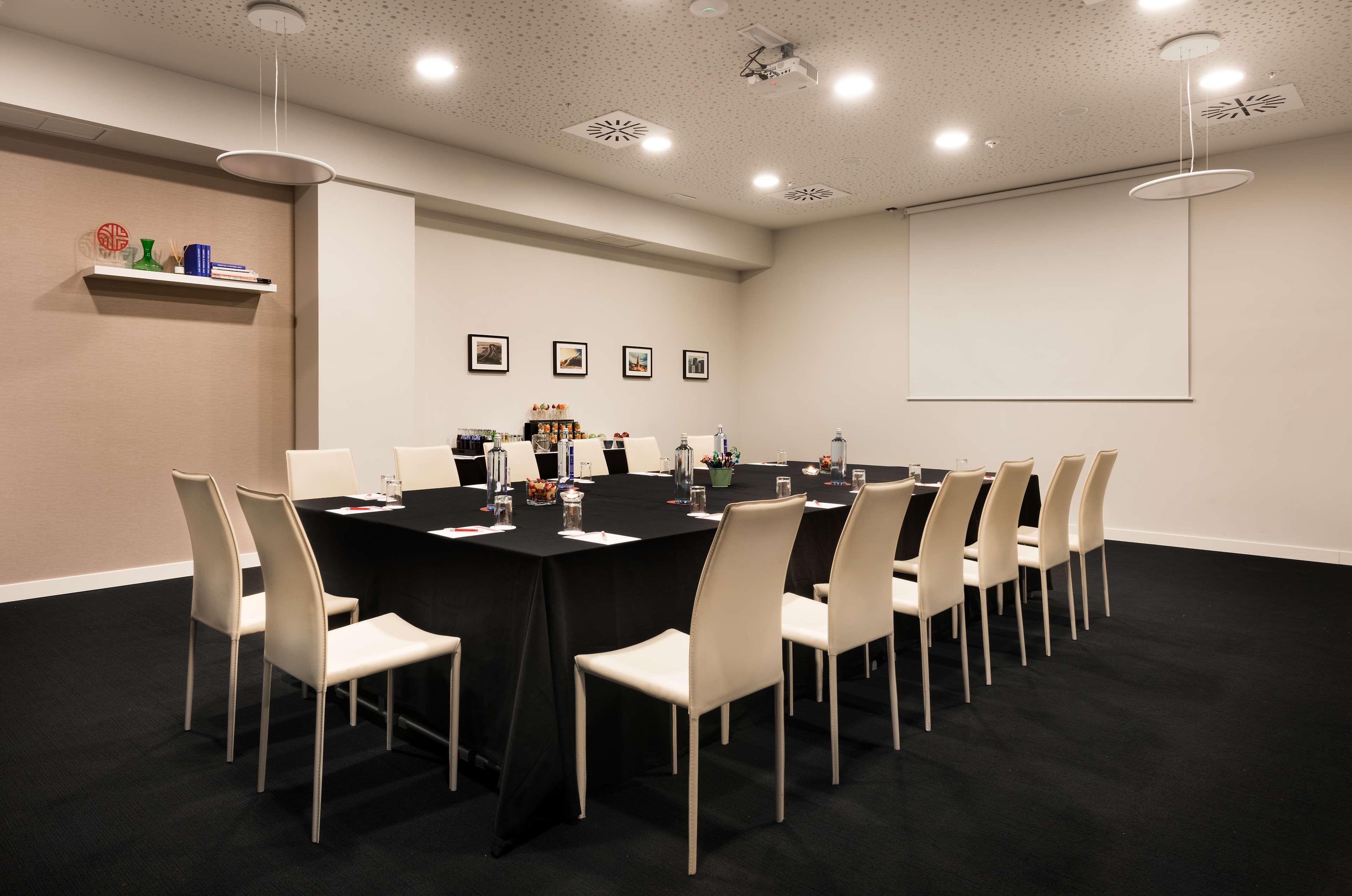 Nh Collection Madrid Suecia Hotel Exterior photo Meeting room at the hotel
