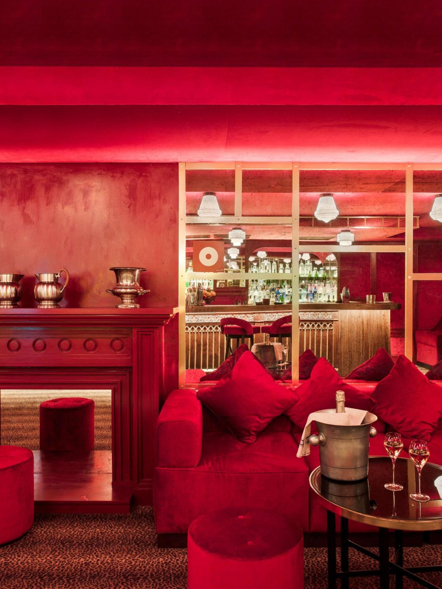Nh Collection Madrid Suecia Hotel Exterior photo Interior of the bar
