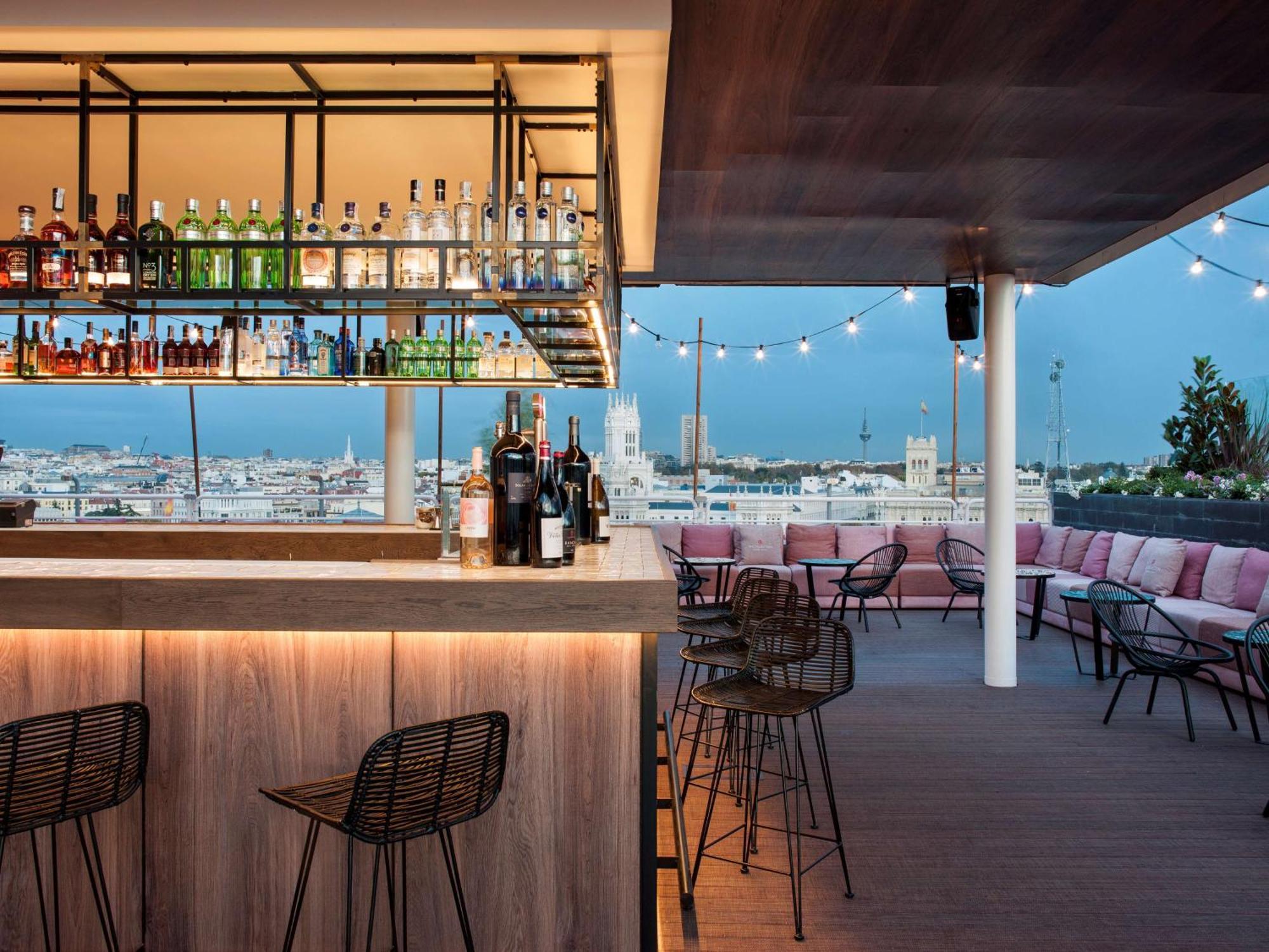 Nh Collection Madrid Suecia Hotel Exterior photo The rooftop bar