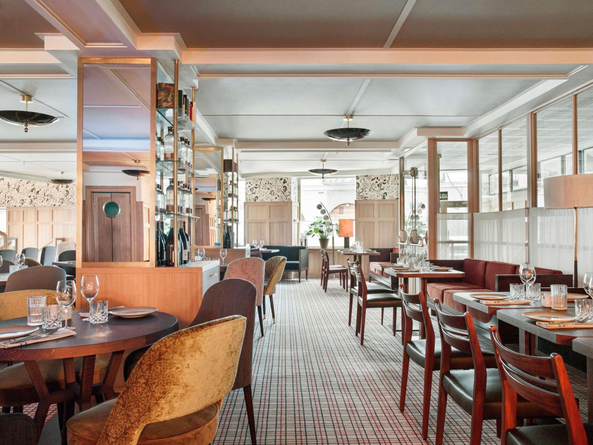 Nh Collection Madrid Suecia Hotel Exterior photo The interior of the restaurant